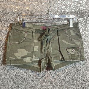 Woman’s shorts